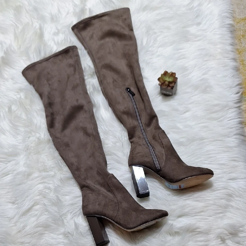 NWT Elegant Brown Michael KORS Brown Over-the-Knee Boots